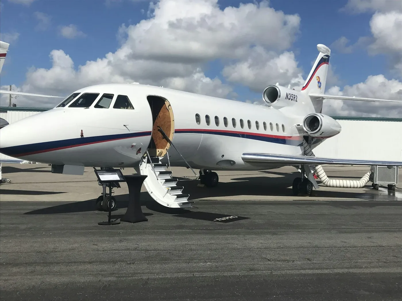 Air freight China to Australia