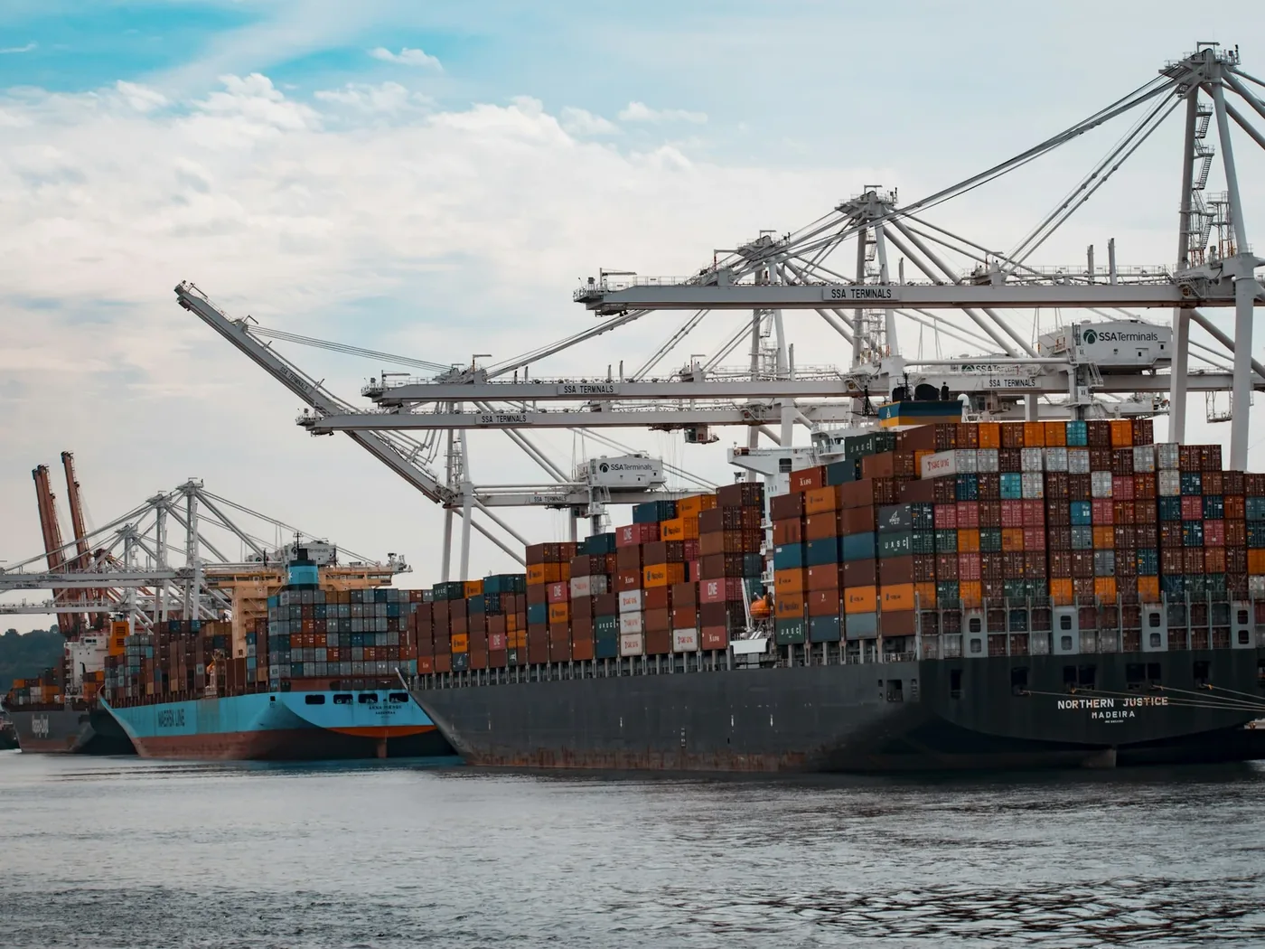 Sea freight China to Australia